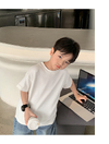Áo thun cho bé trai Magickids áo phông trơn cotton 4 màu ngắn tay cho bé từ 12-35kg phong cách Hàn Quốc AO24008