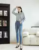 Quần Jean Skinny xước nhẹ