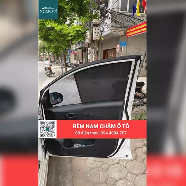 Tấm chắn nắng nam châm xe Honda Brio
