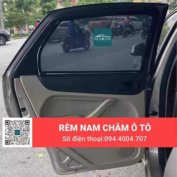 Tấm chắn nắng xe Ford Focus
