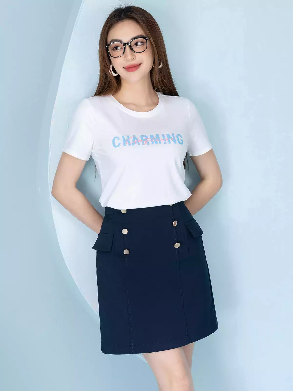 Áo phông nữ in chữ CHARMING