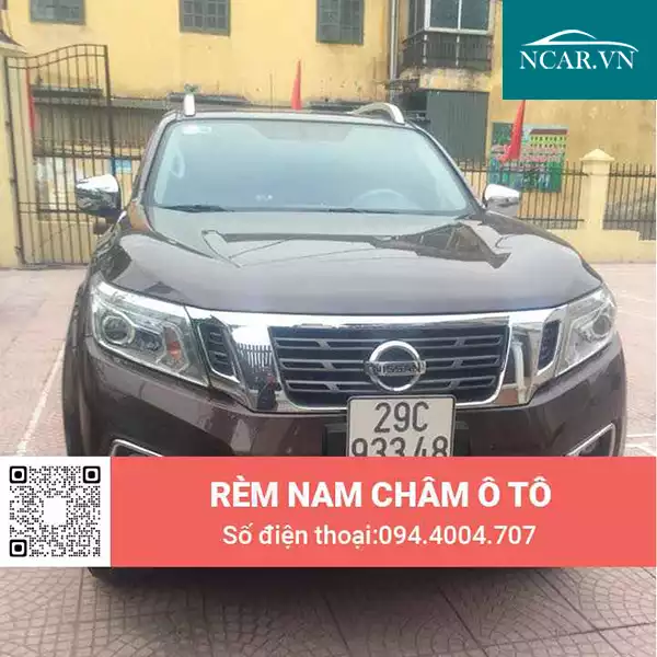 Tấm chắn nắng nam châm xe Nissan Navara