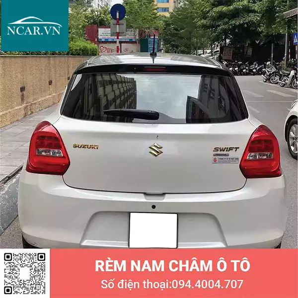 Tấm chắn nắng nam châm xe Suzuki Swift
