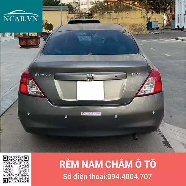 Tấm chắn nắng nam châm xe Nissan Sunny