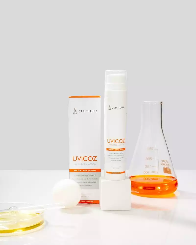 Kem chống nắng UVICOZ SUNSCREEN LOTION SPF50+ PA++++ 50ml