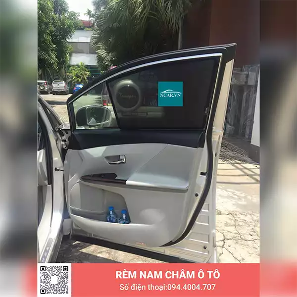 Tấm chắn nắng nam châm xe Toyota Venza