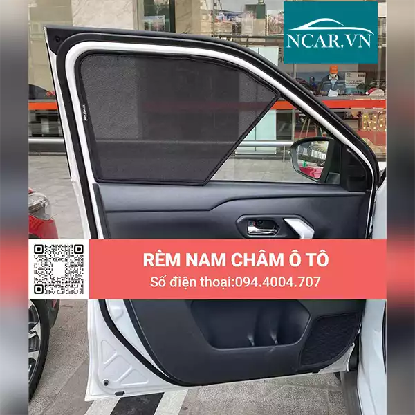 Tấm chắn nắng nam châm xe Toyota Raize