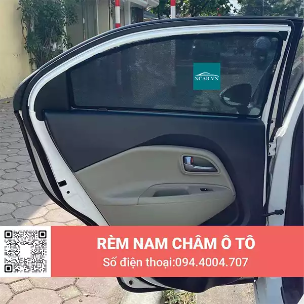 Tấm chắn nắng nam châm xe Kia Rio Hatback