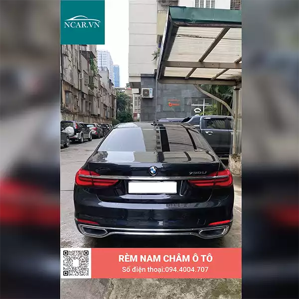 Tấm chắn nắng xe BMW 730i