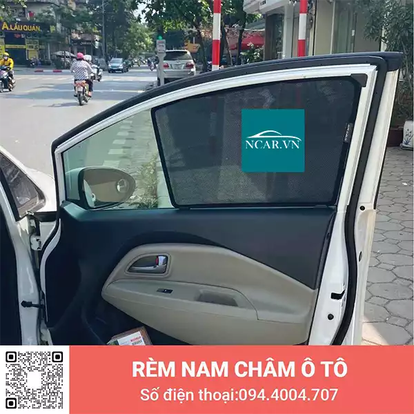 Tấm chắn nắng nam châm xe Kia Rio Hatback