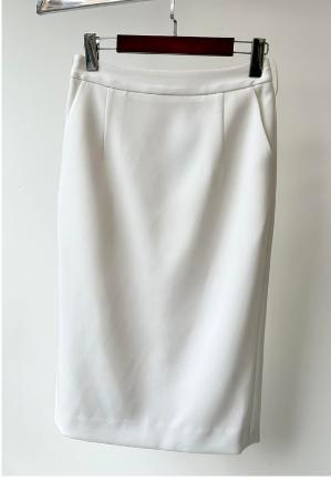 Pencil diagonal-pocket skirt — view 1