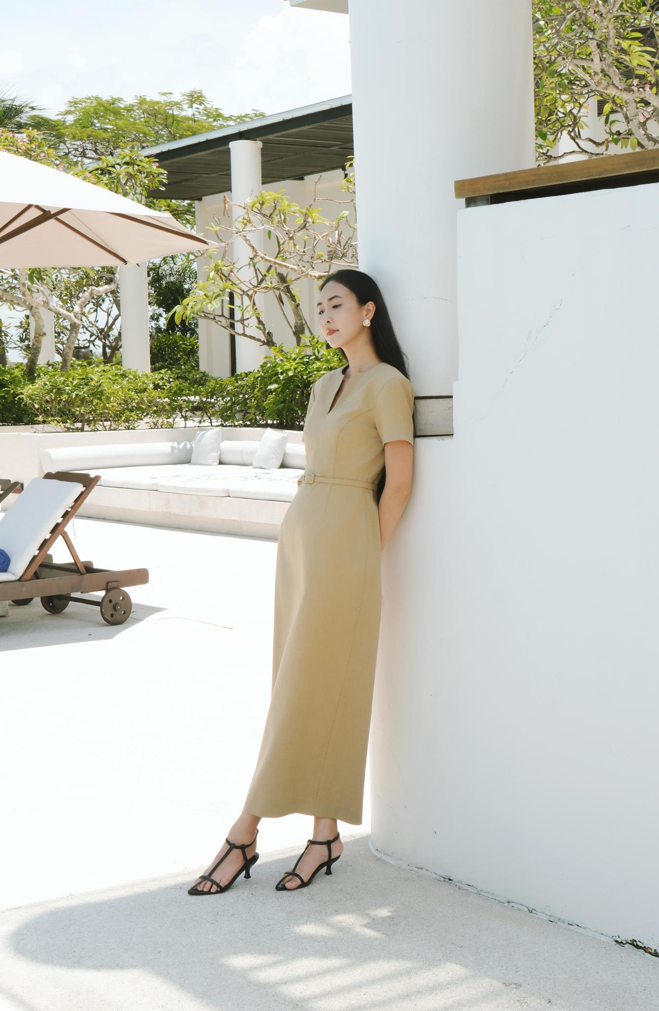 Split-v-neck long dress — view 2