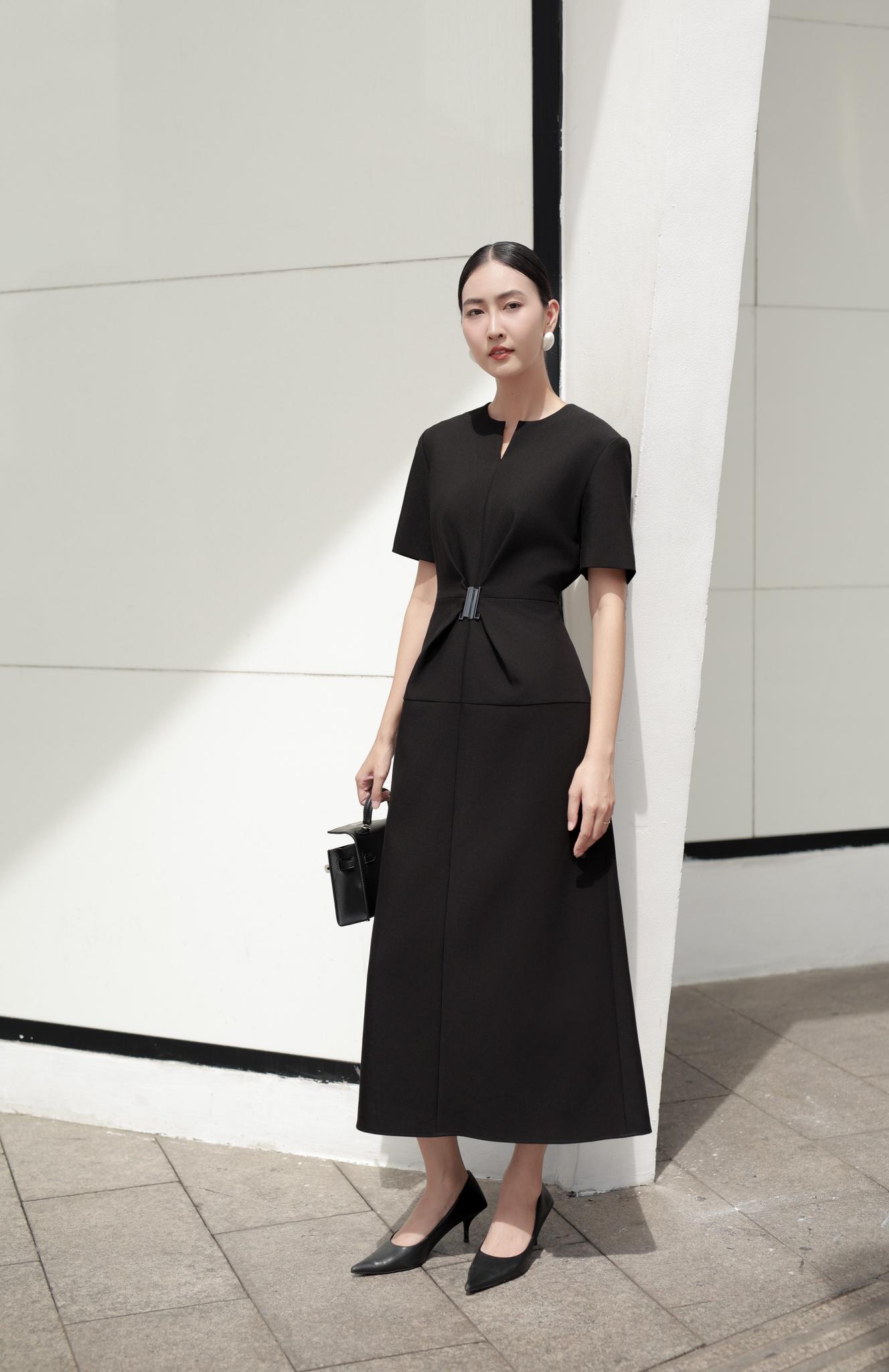 Đầm midi khóa eo xẻ cổ — view 1
