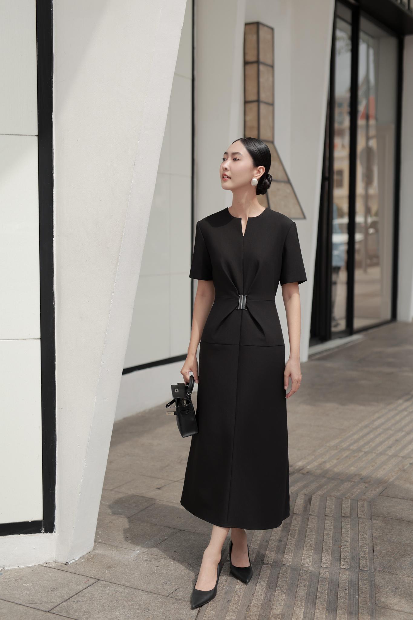 Đầm midi khóa eo xẻ cổ — view 2