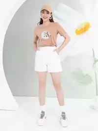 Áo phông nữ phom rộng in hình cô gái