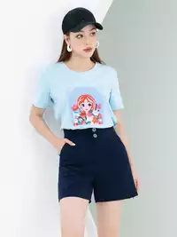 Áo phông nữ phom rộng in hình công chúa