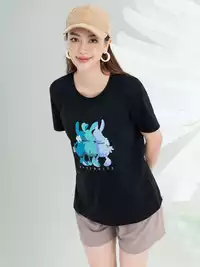 Áo phông nữ phom rộng in hình 3 con thỏ