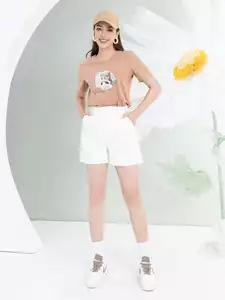 Áo phông nữ phom rộng in hình cô gái