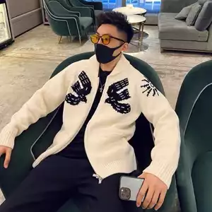 Cardigan én