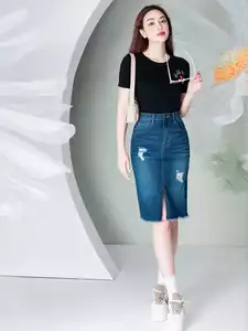 Áo phông nữ in hình tim Hold me