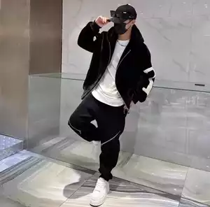 Jacket W thêu lông
