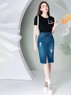 Áo phông nữ in hình tim Hold me