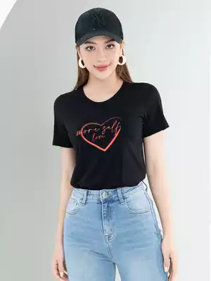 Áo phông nữ in hình tim
