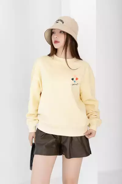 Áo Hoodie là gì? Cách phối đồ với áo khoác Hoodie 