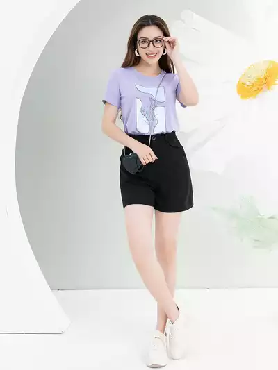 Áo phông nữ in hình họa tiết