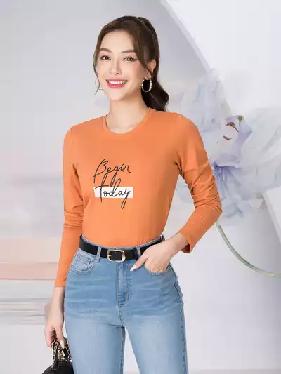  Áo thun nữ dài tay in chữ Begin Today 