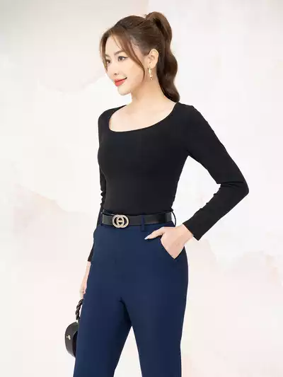  Áo thun dài tay dáng ôm cổ lệch 