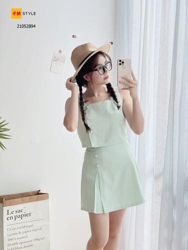 SET KẺ ÁO HAI DÂY CHÂN VÁY XẺ 