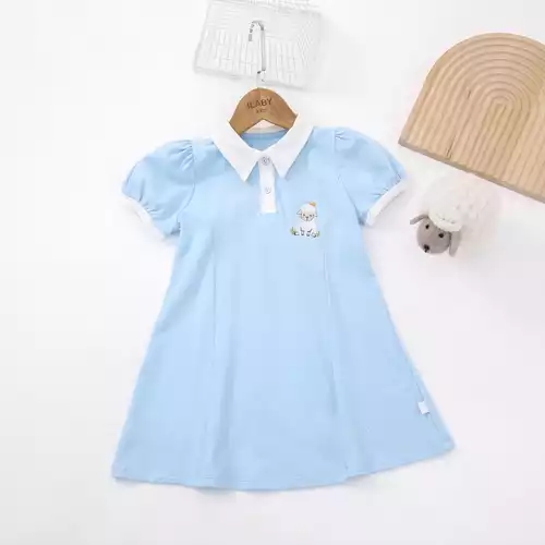 Váy polo thêu ngực bổ mảnh