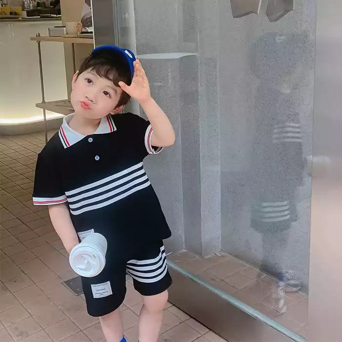 Đồ bộ cộc tay Hàn Quốc Magickids cho bé trai áo polo quần short kẻ ngang chất cá sấu thoáng mát Quần áo trẻ em BR22020