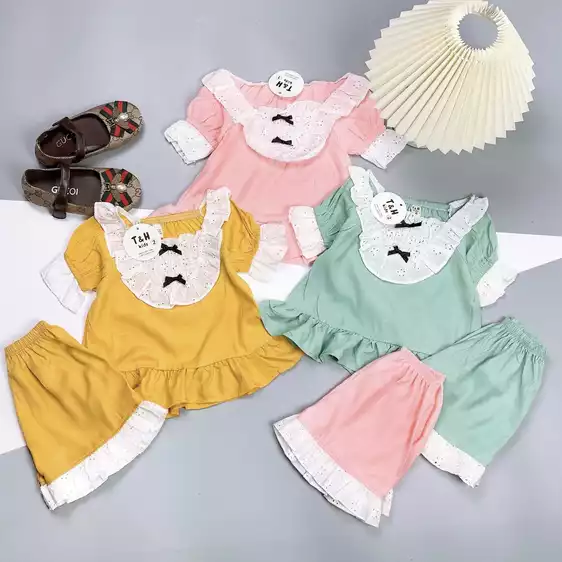 Product image - SÉT BÉ GÁI VIỀN TRẮNG