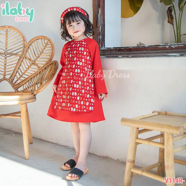 Áo dài đỏ Tết kèm mấn