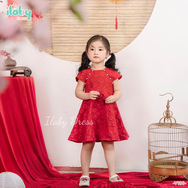 Váy gấm hoa phối ngọc