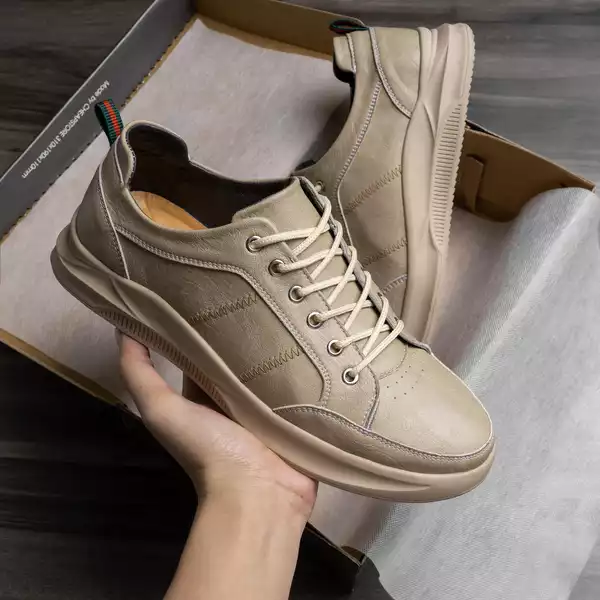 Sneaker da thật CS560