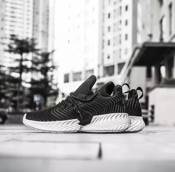 Sneaker cực chất CS022