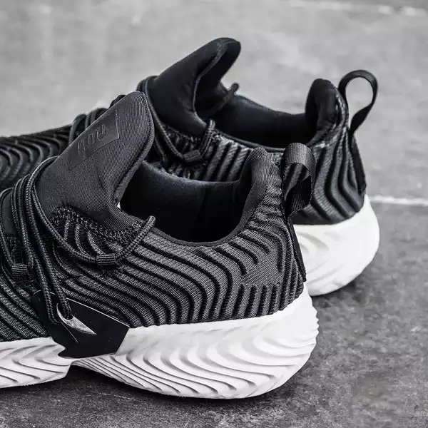 Sneaker cực chất CS022