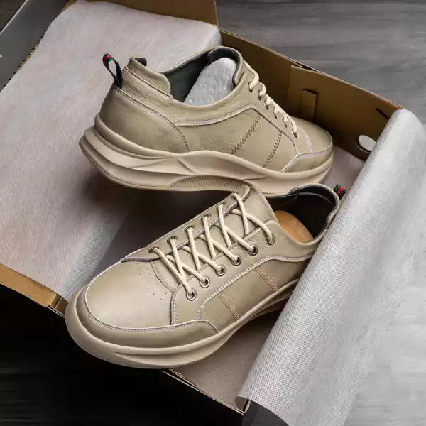 Sneaker da thật CS560
