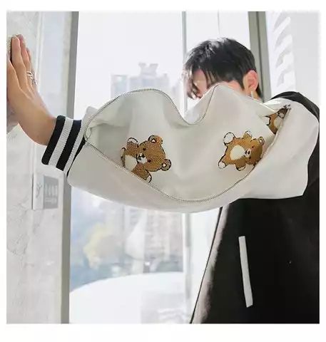 Áo Varity tay khóa gấu