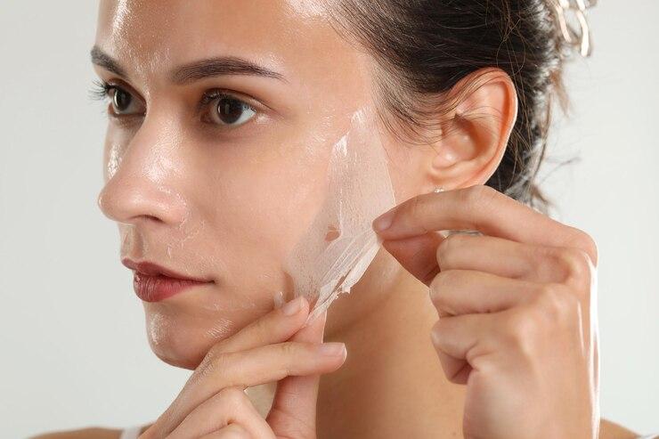 Peel da có làm mỏng da không? Tìm hiểu ngay trước khi thử