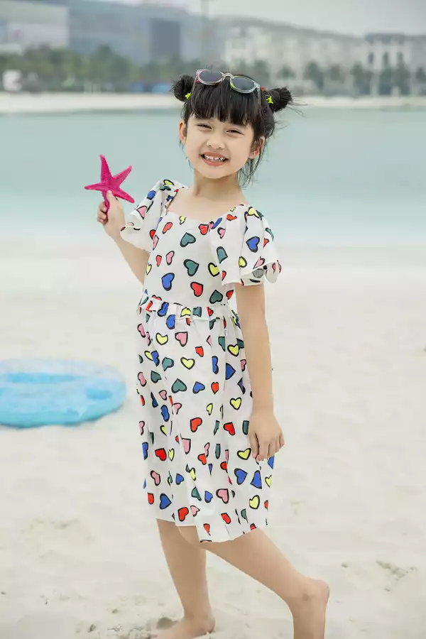 Váy họa tiết tay đổ bèo eo