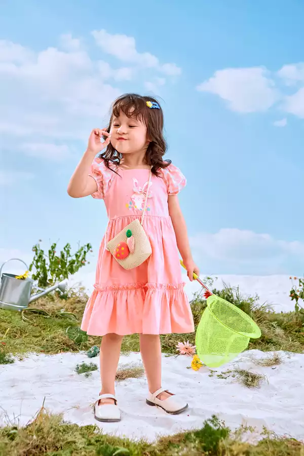 Váy cổ vuông phối tay kẻ