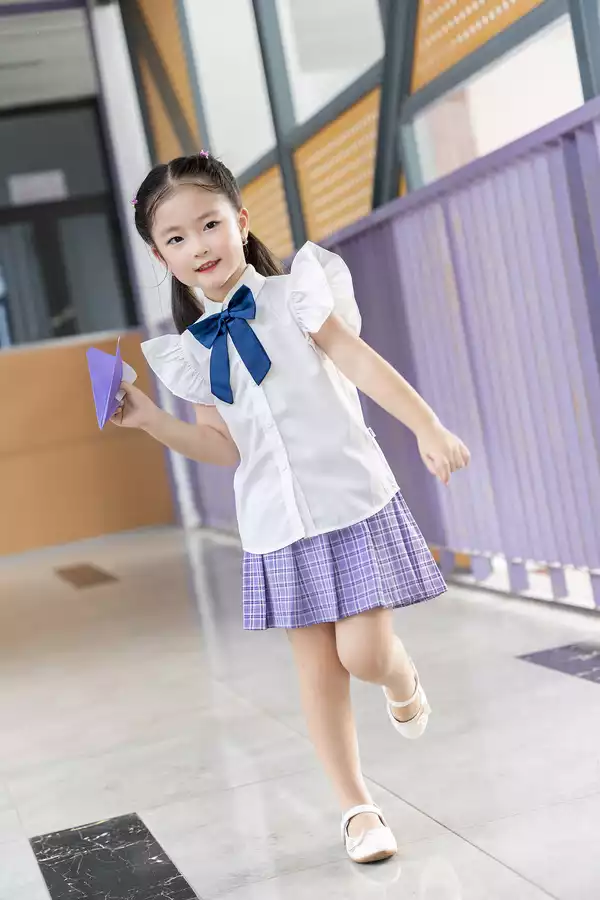 Chân váy kẻ xếp ly 2