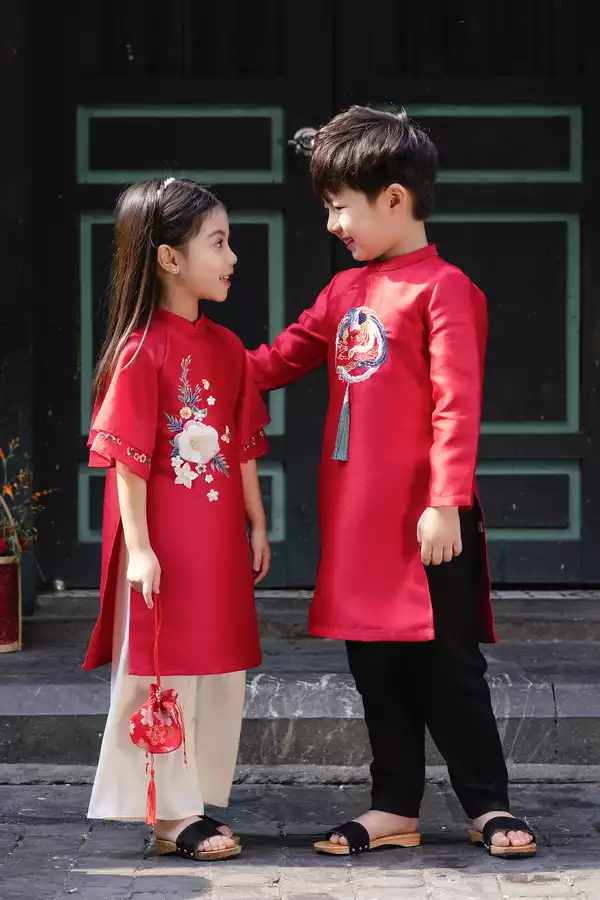 Áo dài Mẫu Đơn bé