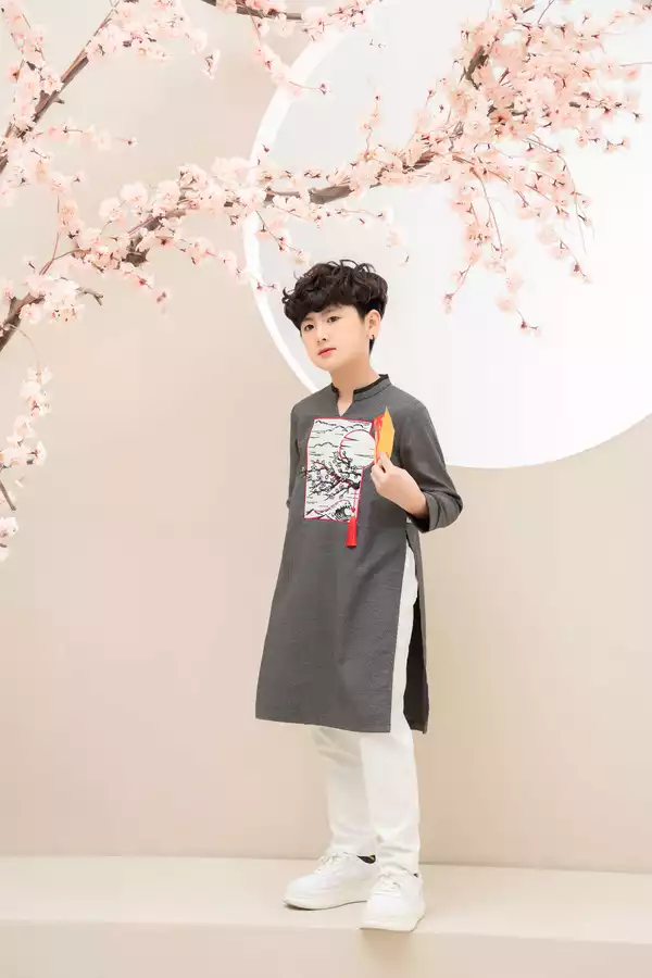 Áo dài thêu Hoa Đông