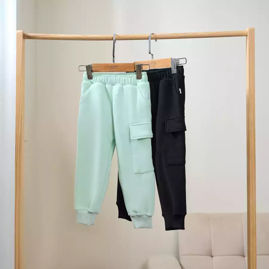 Quần nỉ phối túi