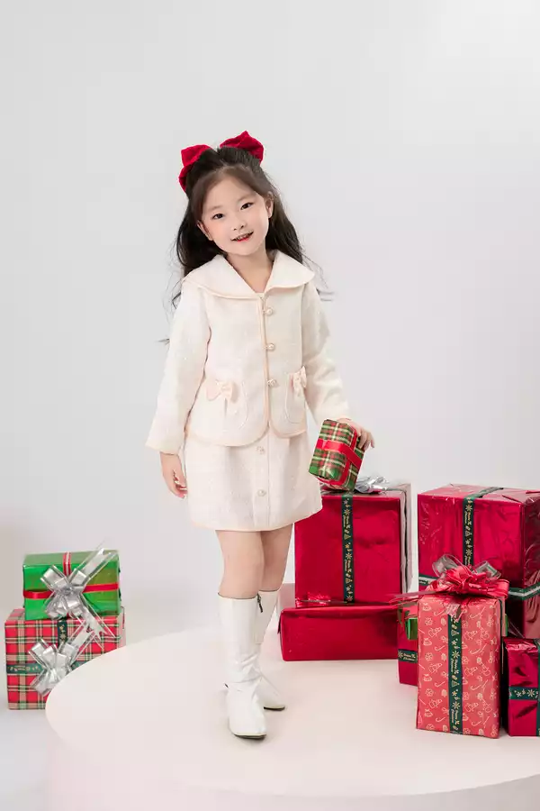 Chân váy tweed nẹp giả đính cúc